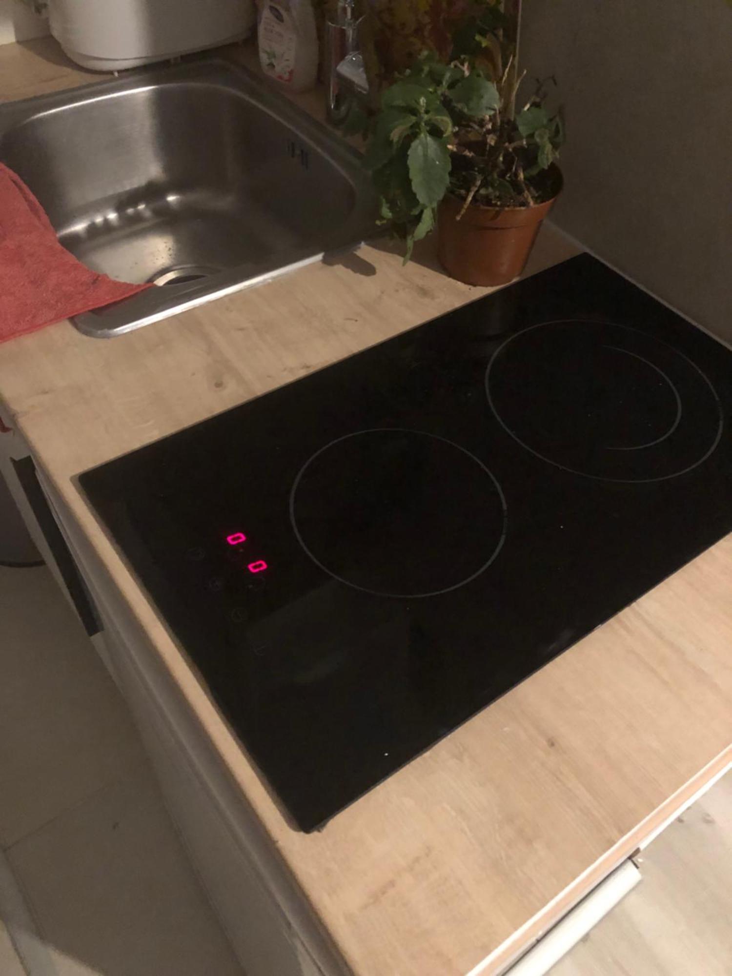 Studio "Maryline" Sejours Parisiens Abordables - Rez De Chaussee Sur Beau Patio Ombrage- Accessible Handcaps - Grand Canape-Lit Clic Clac 2 Places - Cuisine Equipee - Salle De Bains - 5 Minutes Du Metro Brochant Ligne 13,Bus 74 Et 31 Dış mekan fotoğraf